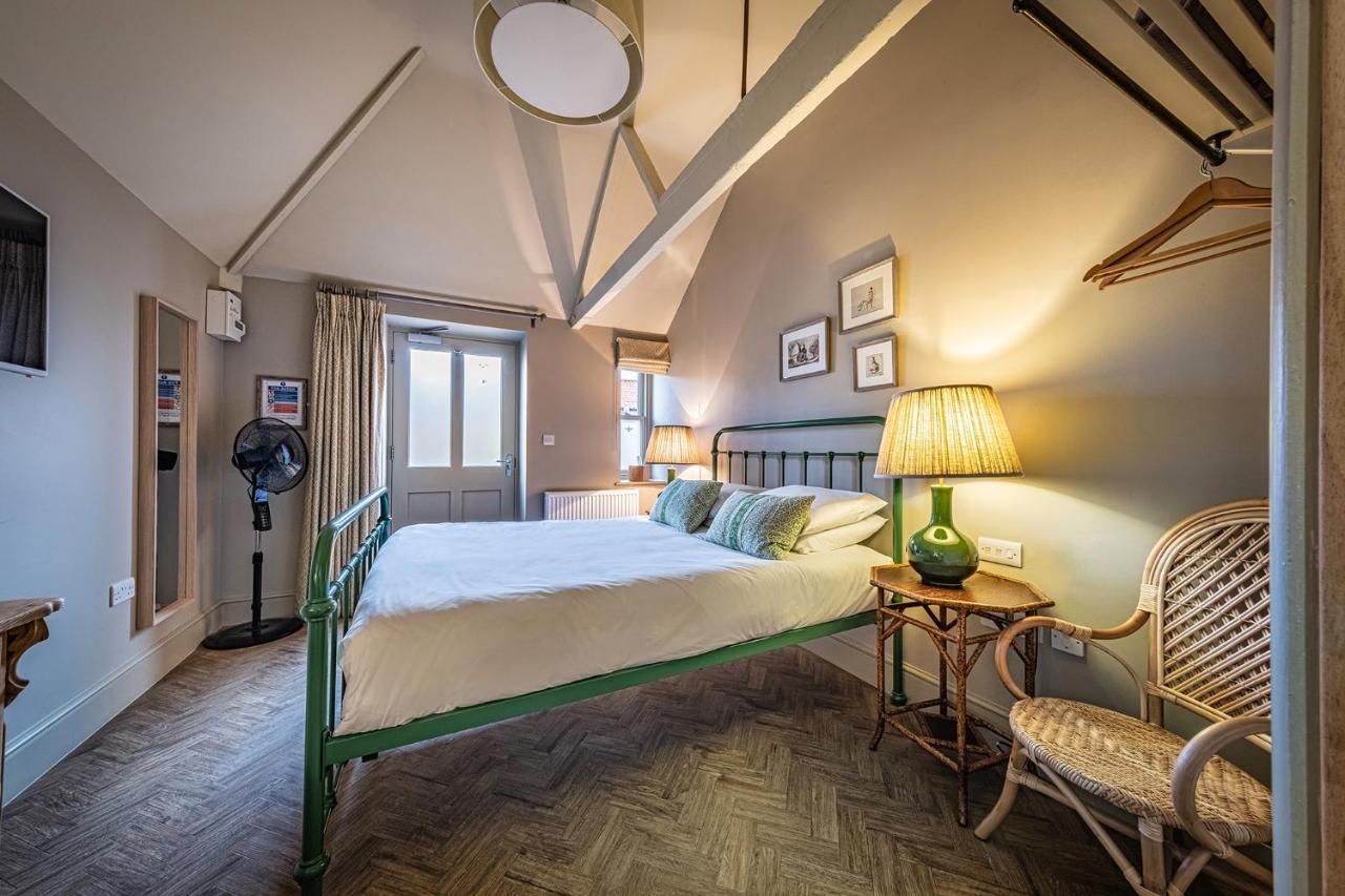 The Globe Inn Wells-next-the-Sea Exteriör bild